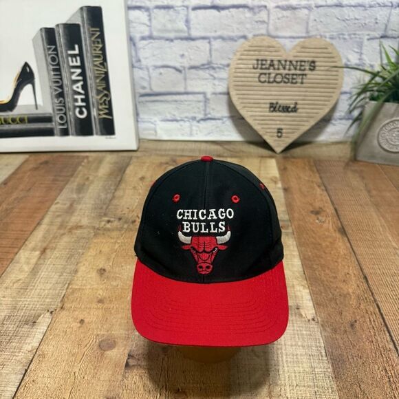 RARE - Vintage - Logo 7 - Chicago Bulls- Black & Red Snapback Hat With Flaw - Picture 11 of 11